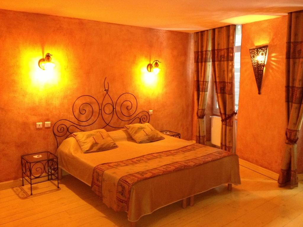 Hotel L'Astrolabe Олорон-Сент-Мари Номер фото