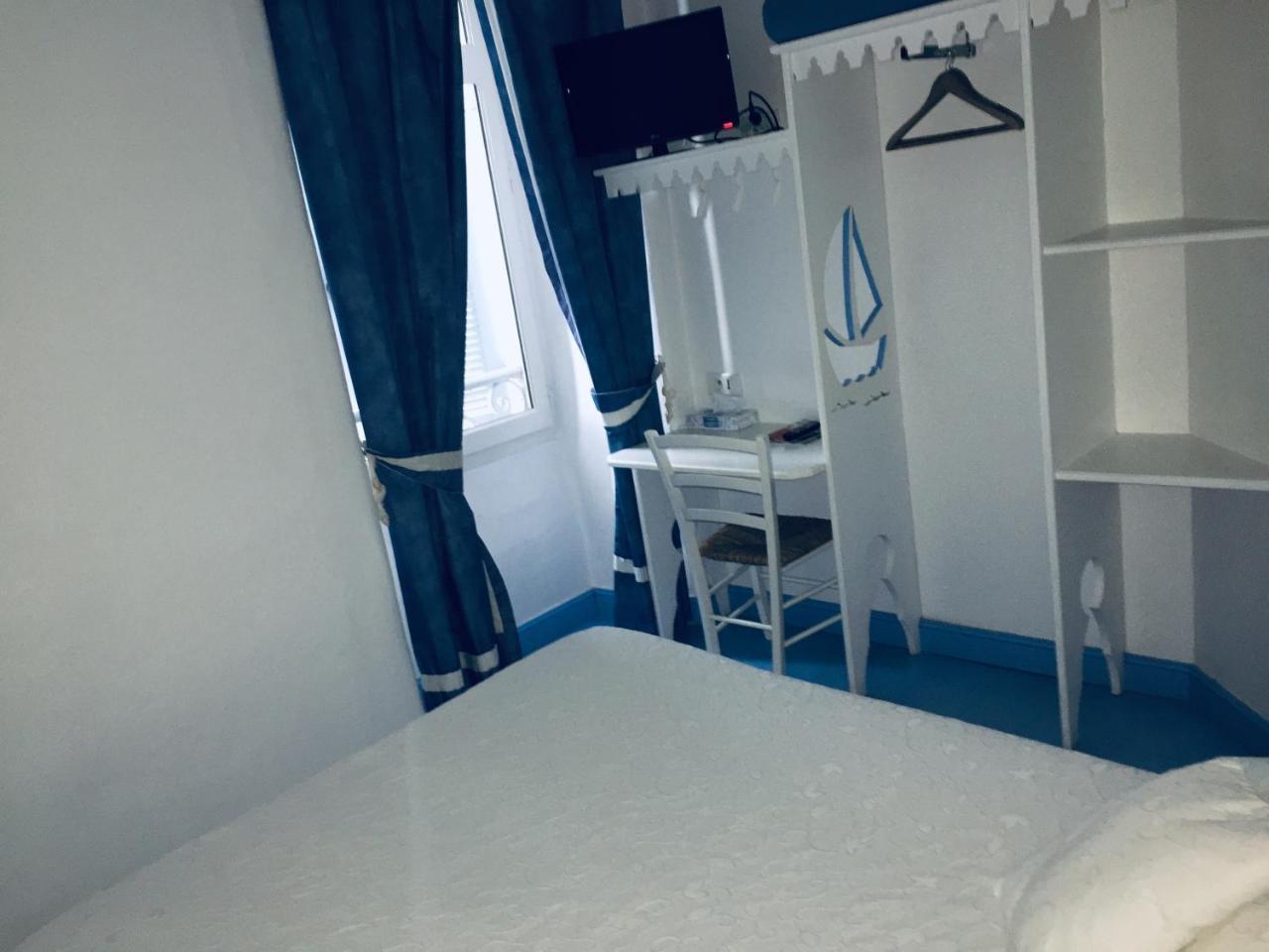 Hotel L'Astrolabe Олорон-Сент-Мари Экстерьер фото